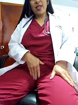 JustSamantha  online show from April 2, 2026, 9:16 am