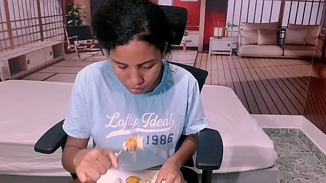 xamaravelour online show from November 22, 2025, 7:24 pm