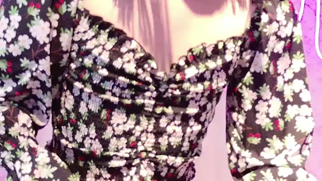 Atenea Mendoza online show from February 24, 2026, 7:15 pm