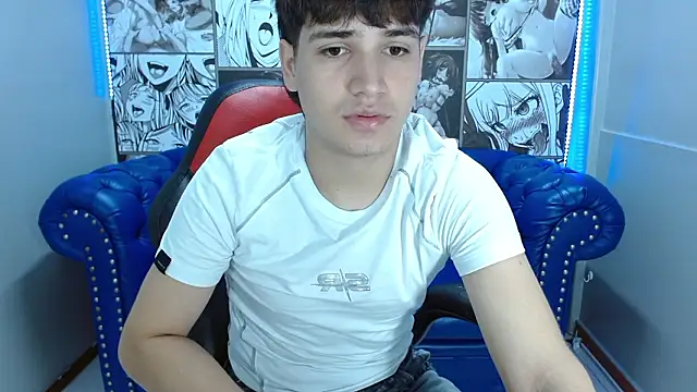 Snapshot of JakeSummer_ chatting on February 6, 2026, 2:35 pm JakeSummer online show from February 6, 2026, 2:35 pm