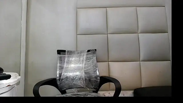 HollmanFronsh online show from January 14, 2026, 3:43 am