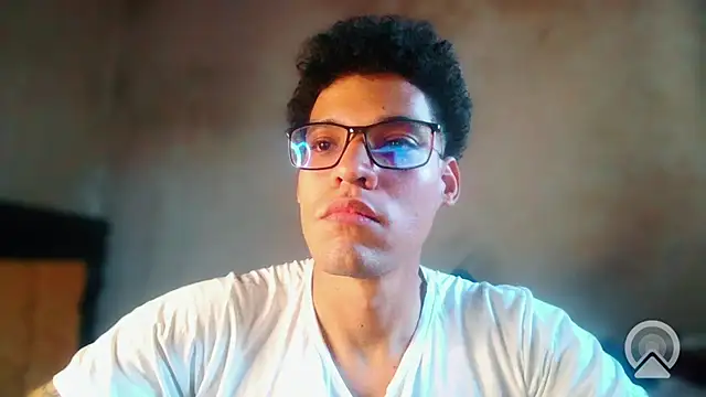 Snapshot of Lion_20xxx chatting on November 22, 2025, 7:35 pm Lion 20xxx online show from November 22, 2025, 7:35 pm