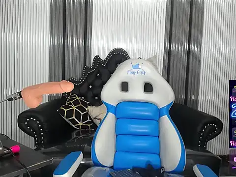 Snapshot of babyschoolgiirl chatting on February 7, 2026, 12:29 am babyschoolgiirl online show from February 7, 2026, 12:29 am