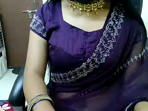 cute girl 81 online show from November 28, 2025, 11:54 am