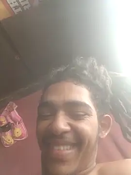 Eezxxx online show from February 11, 2026, 1:55 pm