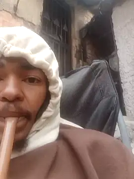 Eezxxx online show from February 23, 2026, 5:41 am