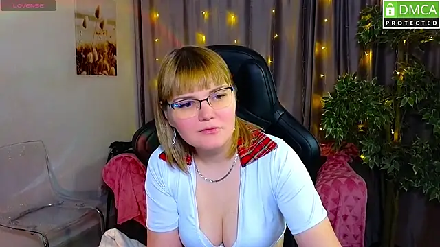 Sofia508 online show from November 23, 2025, 3:27 am