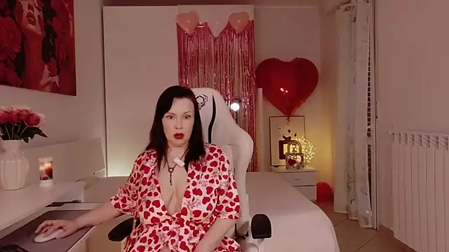 Snapshot of FlirtyFox_ chatting on February 13, 2026, 8:58 am FlirtyFox online show from February 13, 2026, 8:58 am