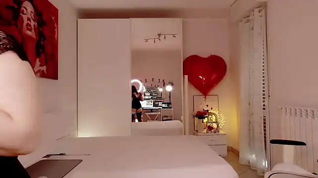 Snapshot of FlirtyFox_ chatting on February 21, 2026, 3:25 pm FlirtyFox online show from February 21, 2026, 3:25 pm