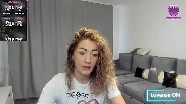 rossana doll online show from February 22, 2026, 12:18 pm