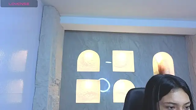 Paris b  online show from November 28, 2025, 3:07 am