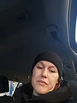 Snapshot of LanaOlbenst chatting on February 3, 2026, 1:27 pm LanaOlbenst online show from February 3, 2026, 1:27 pm