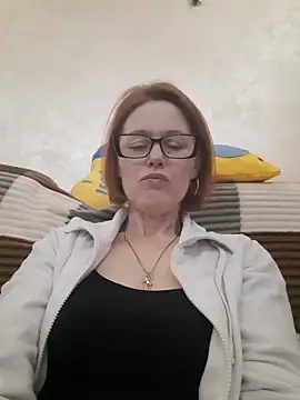 Snapshot of LanaOlbenst chatting on February 27, 2026, 8:41 pm LanaOlbenst online show from February 27, 2026, 8:41 pm