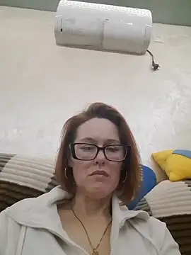 Snapshot of LanaOlbenst chatting on February 20, 2026, 6:43 pm LanaOlbenst online show from February 20, 2026, 6:43 pm