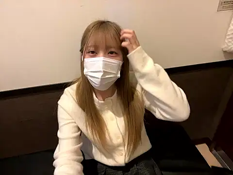 binyu rua online show from December 15, 2025, 2:12 pm