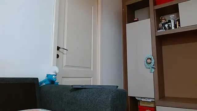 Erii18 online show from March 26, 2026, 12:25 pm