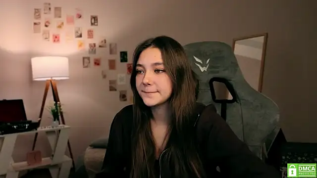 Vexorine online show from December 3, 2025, 7:35 pm