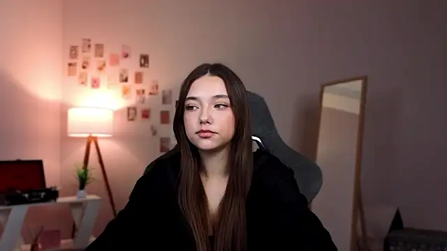 Snapshot of Vexorine chatting on January 18, 2026, 7:28 pm Vexorine online show from January 18, 2026, 7:28 pm