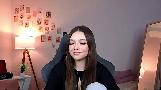 Snapshot of Vexorine chatting on February 5, 2026, 5:42 pm Vexorine online show from February 5, 2026, 5:42 pm