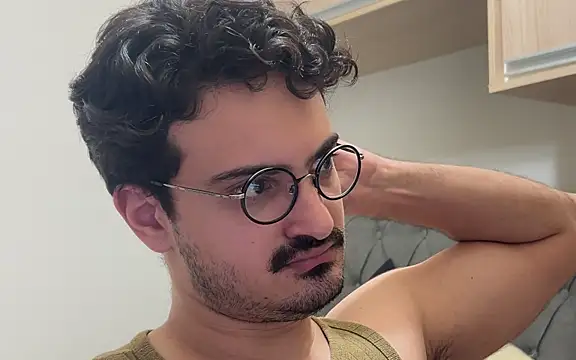 baelaleia online show from November 24, 2025, 6:02 am