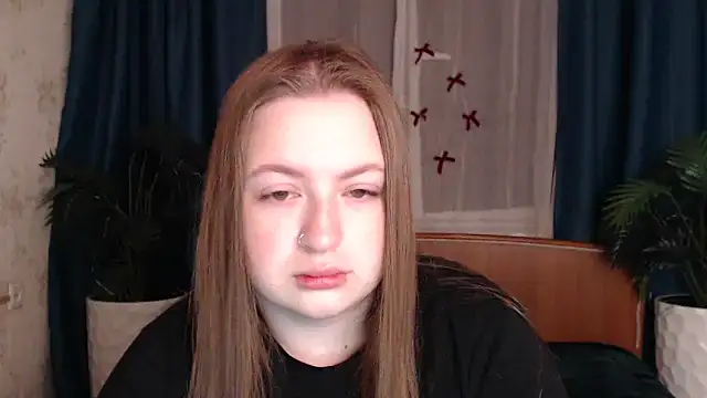 Snapshot of GirlPlayer chatting on February 11, 2026, 12:32 am GirlPlayer online show from February 11, 2026, 12:32 am