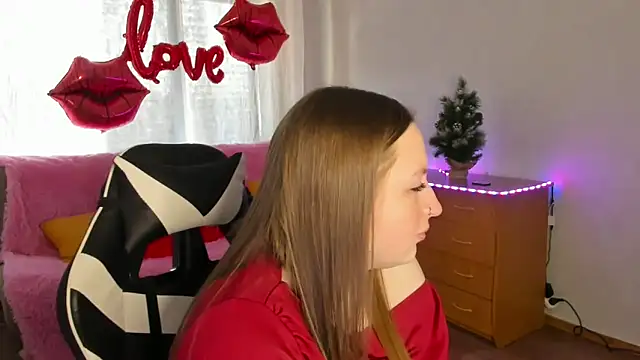 Snapshot of GirlPlayer chatting on February 12, 2026, 8:36 am GirlPlayer online show from February 12, 2026, 8:36 am