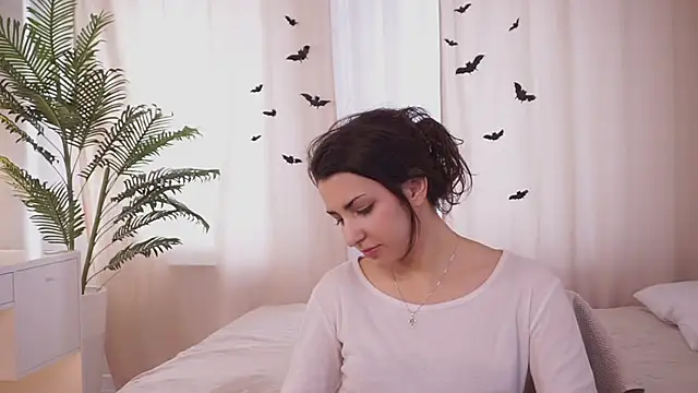 Snapshot of DovieMascall chatting on November 21, 2025, 7:29 am DovieMascall online show from November 21, 2025, 7:29 am