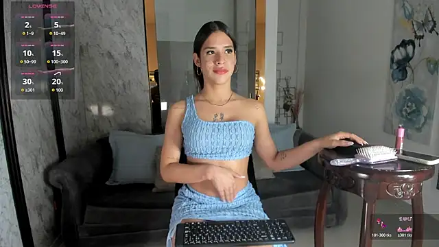 Snapshot of MafeArias23 chatting on July 15, 2026, 1:40 pm MafeArias23 online show from July 15, 2026, 1:40 pm