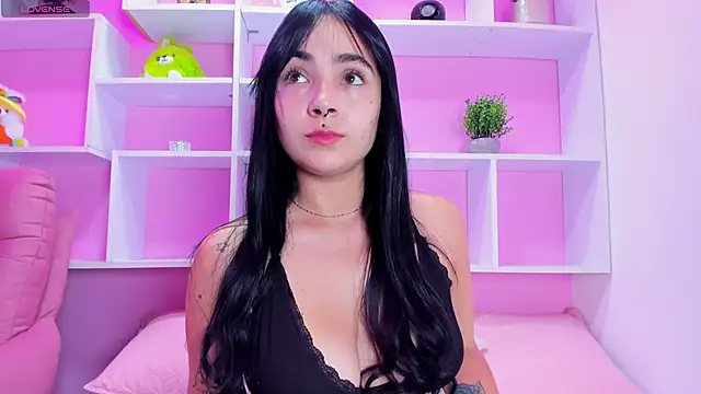 kittyMelvis online show from December 14, 2025, 5:18 pm