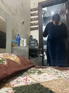 ClassyQueen online show from November 28, 2025, 5:29 am