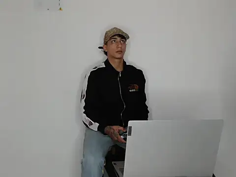 master Tripa online show from November 21, 2025, 9:14 pm