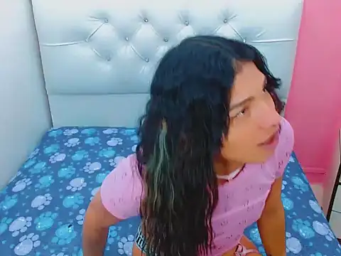 xwetdreamsx online show from March 20, 2026, 7:48 pm