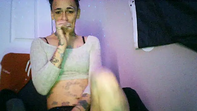 chaoticluvbug online show from January 18, 2026, 12:19 pm