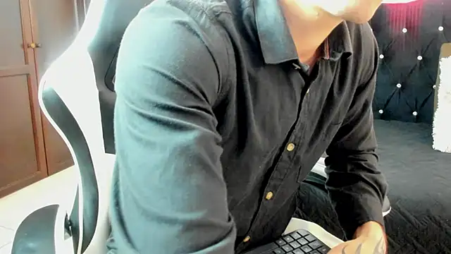 eren jeager online show from February 3, 2026, 1:16 am