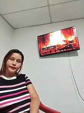 Paola-Lond online show from November 27, 2025, 4:13 am