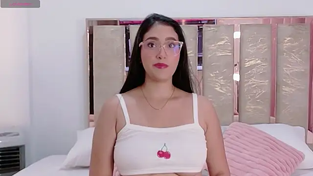 Snapshot of Isa_londonn21 chatting on December 4, 2025, 9:14 pm Isa londonn21 online show from December 4, 2025, 9:14 pm