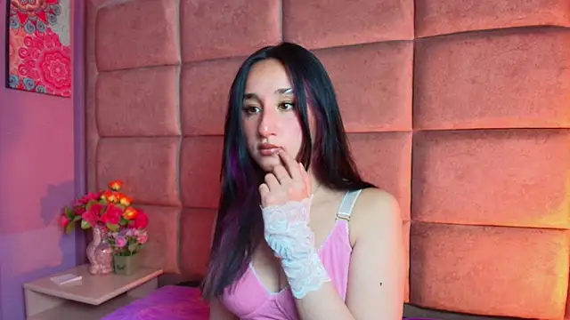 Snapshot of CharlotteStuart chatting on February 28, 2026, 3:39 am CharlotteStuart online show from February 28, 2026, 3:39 am