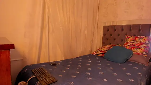 Snapshot of victoria_mk chatting on November 27, 2025, 4:13 am victoria mk online show from November 27, 2025, 4:13 am