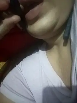 Priya 089 online show from May 10, 2026, 11:39 pm