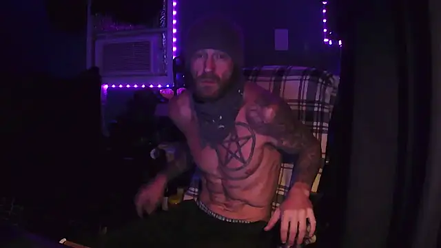 Snapshot of KingCole2390 chatting on February 4, 2026, 5:24 am KingCole2390 online show from February 4, 2026, 5:24 am