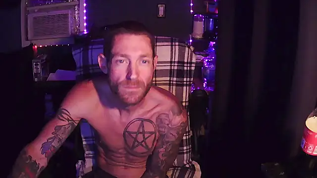 Snapshot of KingCole2390 chatting on February 8, 2026, 3:48 am KingCole2390 online show from February 8, 2026, 3:48 am