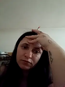 stropinela23 online show from March 5, 2026, 6:10 am