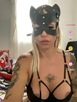 ledysex69 online show from May 18, 2026, 1:05 pm