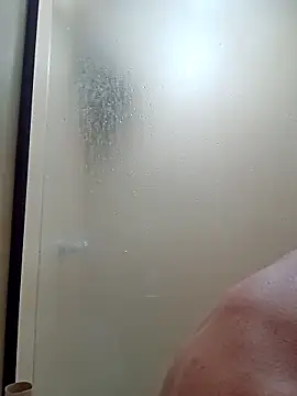 RobertoLuiz84 online show from April 20, 2026, 8:21 pm