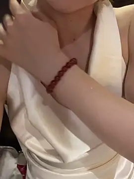 Queen-of-Love online show from May 9, 2026, 3:15 pm