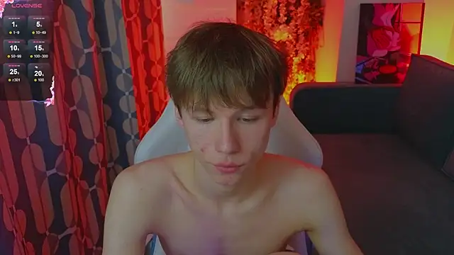 cuMte boy online show from May 22, 2026, 1:36 am