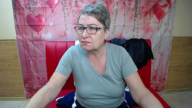 OlgaLuck online show from February 3, 2026, 6:00 am