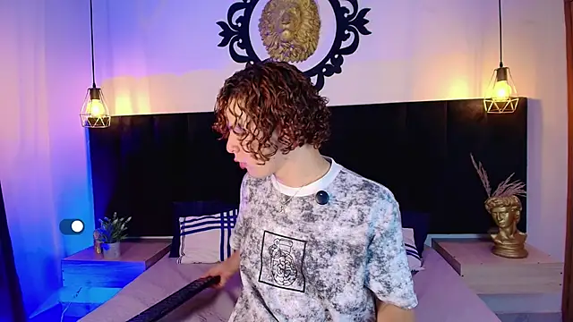 Skyee angel online show from March 3, 2026, 7:54 pm