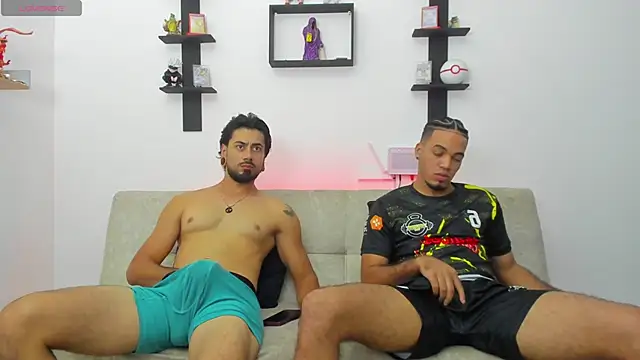 heteros curious online show from April 8, 2026, 6:04 am