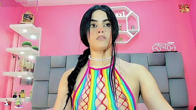 DaleskaSanchez online show from December 18, 2025, 8:34 pm